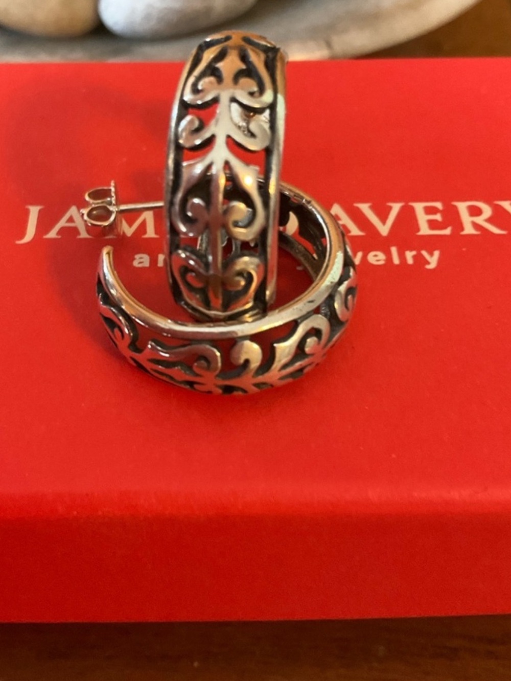 RETIRED James Avery “Adoree” hoop earrings